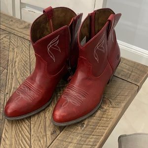 Women’s Ariat ankle boots